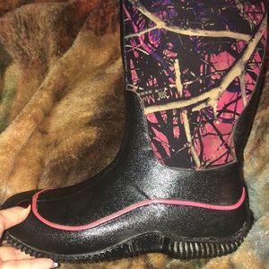Muck boots